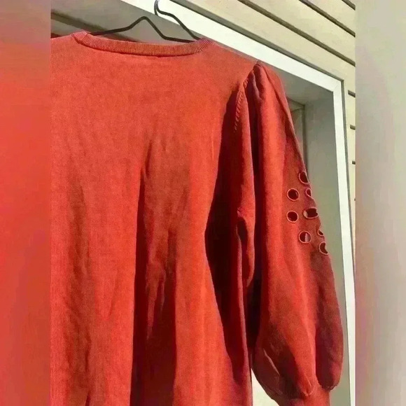 Boston Proper Medium Long Sleeve Top - Picture 7 of 7